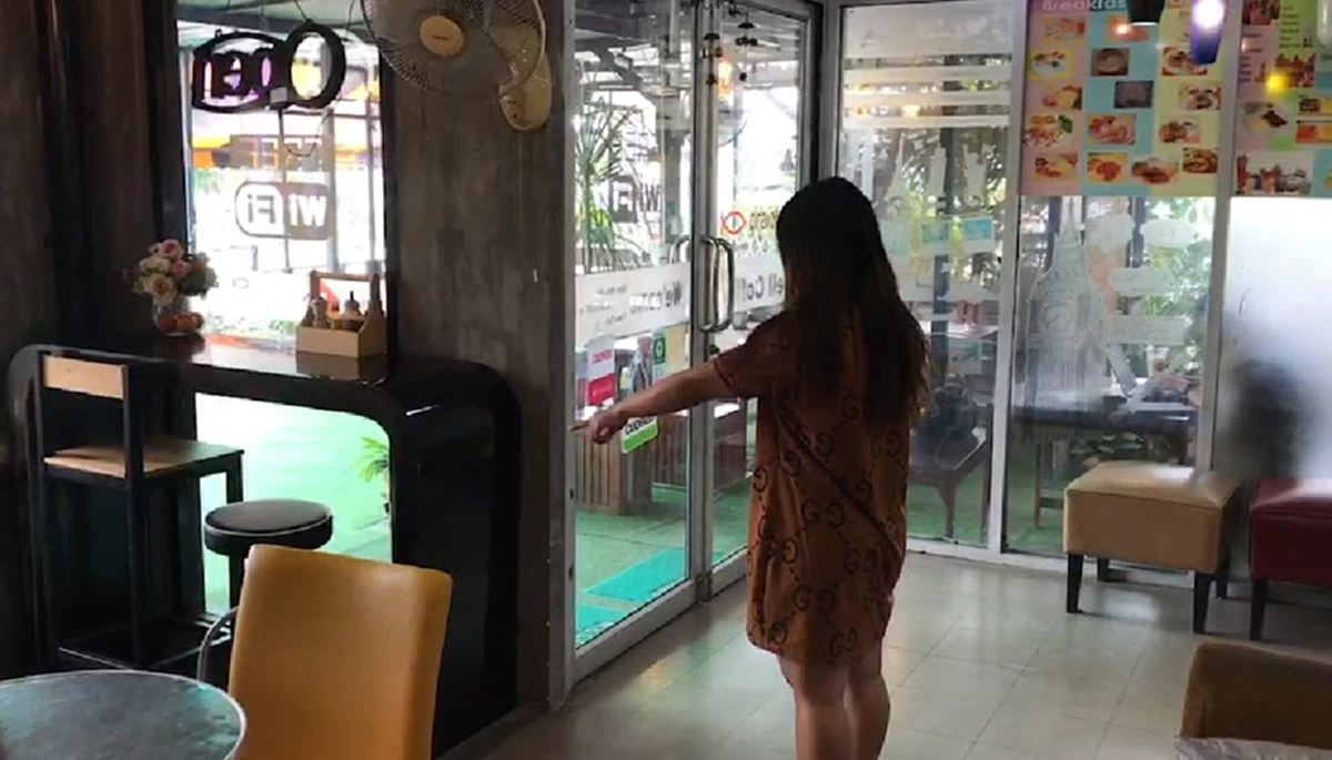 เจออีกราย!!ชายช่วยตัวเองในร้านกาแฟย่านนนทบุรีกล้องวงจรปิดจับภาพชัด