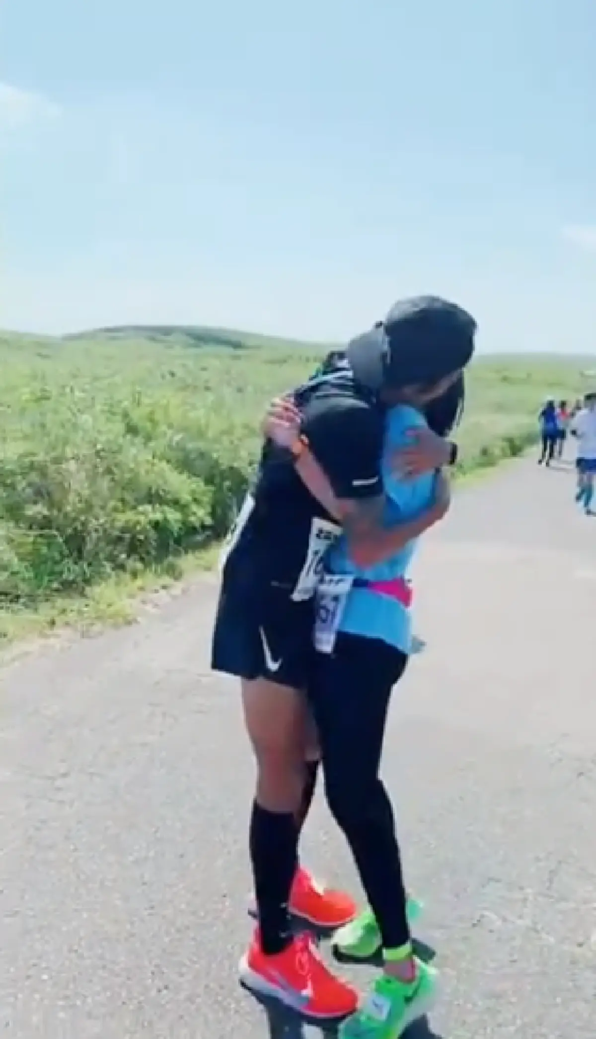 ก้อย รัชวิน เล่าโมเม้นต์ประทับใจ ในตัว พี่ตูน  ในงานวิ่งมาราธอนที่ญี่ปุ่น