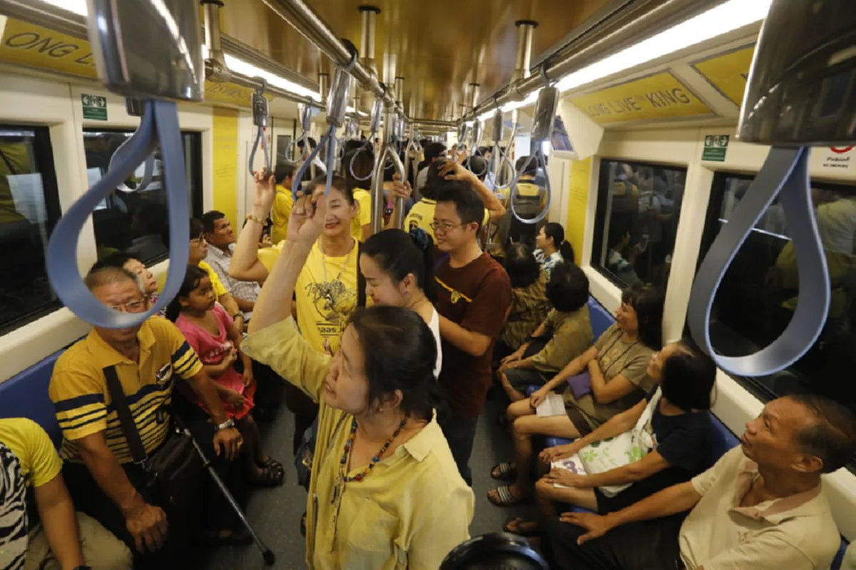 เปิดทดลองนั่งฟรีรถไฟฟ้าสายสีน้ำเงินส่วนต่อขยาย 5 สถานี วัดมังกร-ท่าพระ