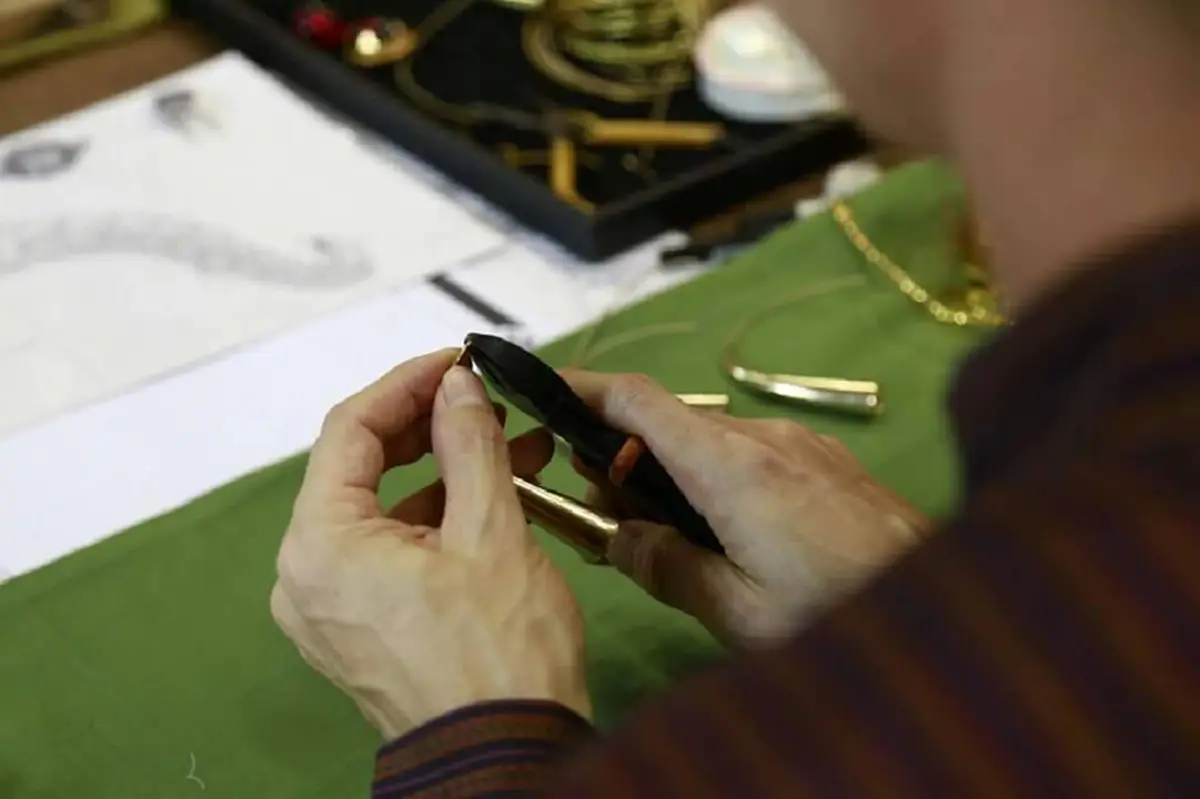 เปิดกรุ"คณะละครอาภรณ์งาม"เบื้องหลังที่มาเครื่องแต่งกาย(พิษสวาท)ทุกชิ้นงดงาม-วิจิตร-อิงประวัติศาสตร์