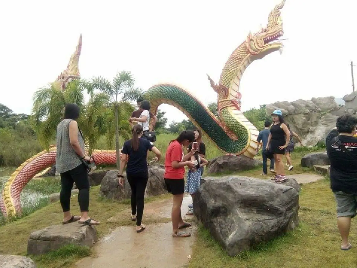 โด่งดังเพียงชั่วข้ามคืน!! คำชะโนด3 อุทยานพญานาคที่ไม่ได้มีแค่พญานาค ผู้คนแห่เยี่ยมชมล้นหลาม