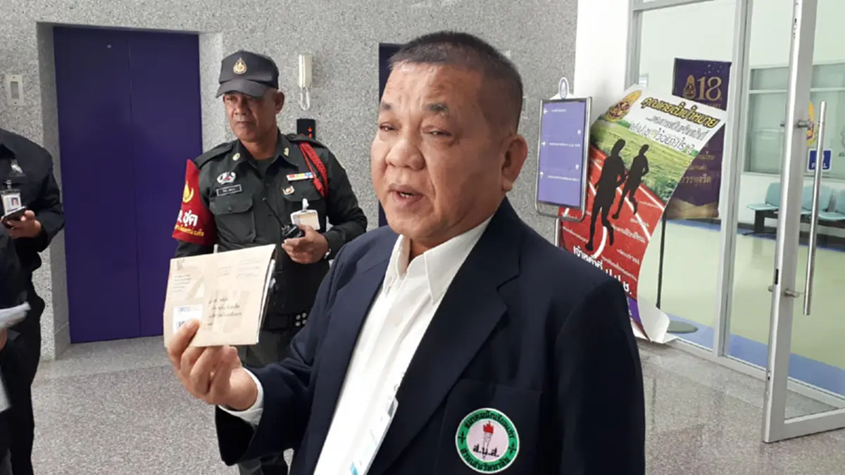 มันเป็นเรื่องจริง !!!! ชัดๆไปเลย "ศิษย์เก่า" ให้ปากคำ "แป๊ะเจ๊ยะ" โรงเรียนดัง ...ผ่านมา 2 ปี เงียบ (มีคลิป)