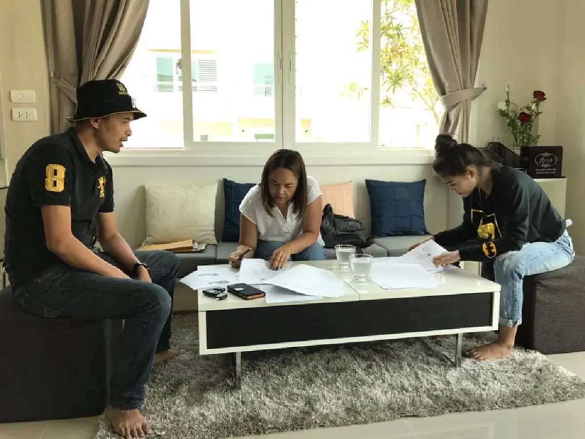 จัดหนัก จัดเต็ม !! "ลำไย ไหทองคำ" ให้ของขวัญวันแม่ราคาไม่ธรรมดาเลยทีเดียว