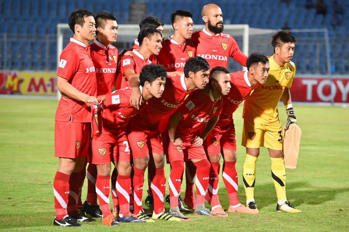 "ฉลามชล" ชลบุรี เอฟซี  แผนฤทธิ์ต้อน  “อินทรีอัคนี” ไทยฮอนด้า ลาดกระบัง เอฟซี  5 - 0 (เจอดี - คลิป)