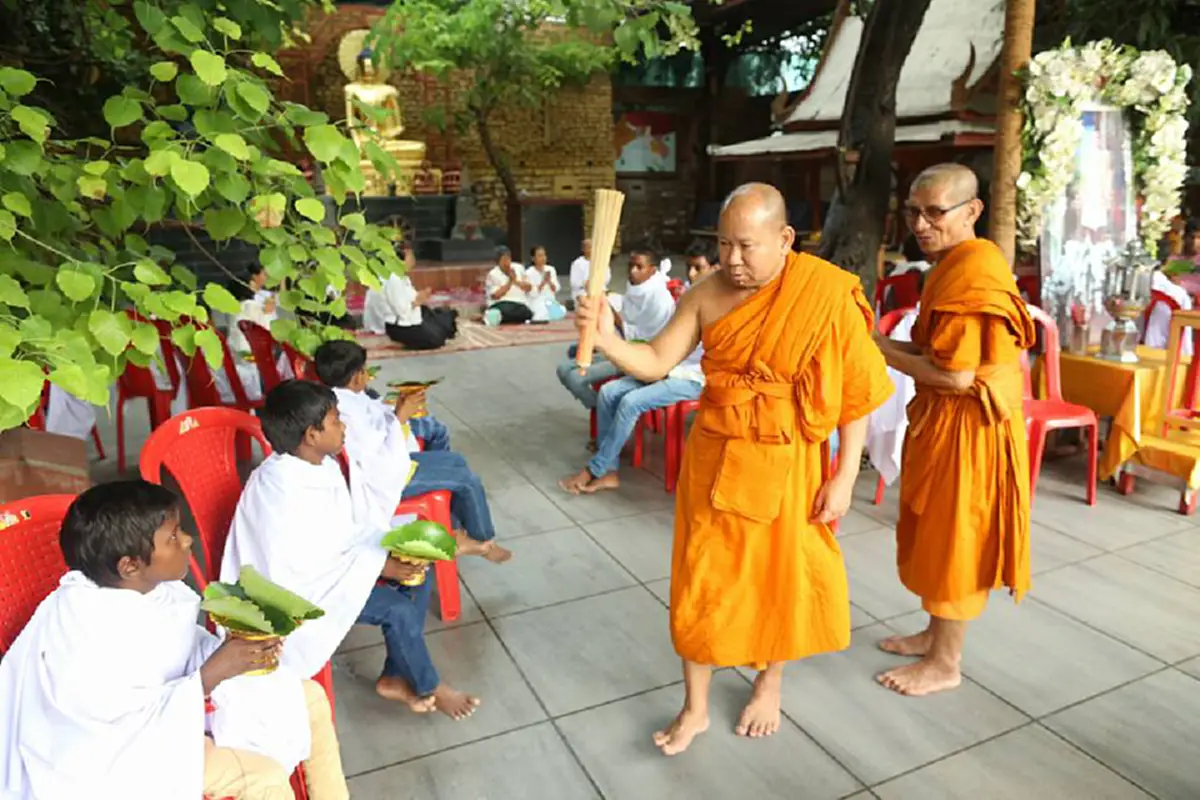 ร่วมกันสาธุ กล่าวอนุโมทนา! วัดไทยในอินเดีย "วัดไทยพุทธคยา" จัดพิธีบรรพชาสามเณร เนื่องในงานบำเพ็ญกุศล "วันบูรพาจารย์"