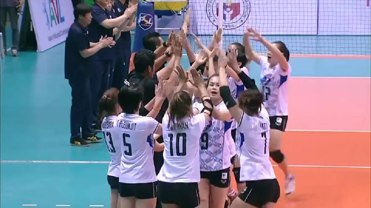 องค์ลงทุกนาง !!สำหรับเเฟนๆลูกยางที่พลาด...ไปดูกันเลย ไฮไลต์ "ตบสาวไทย" ฟอร์มเทพ ทุบ "โสมขาว" เปิดศึกคู่ปรับ "ยุ่น" ลุ้นเเชมป์อช. หน3(มีคลิป)