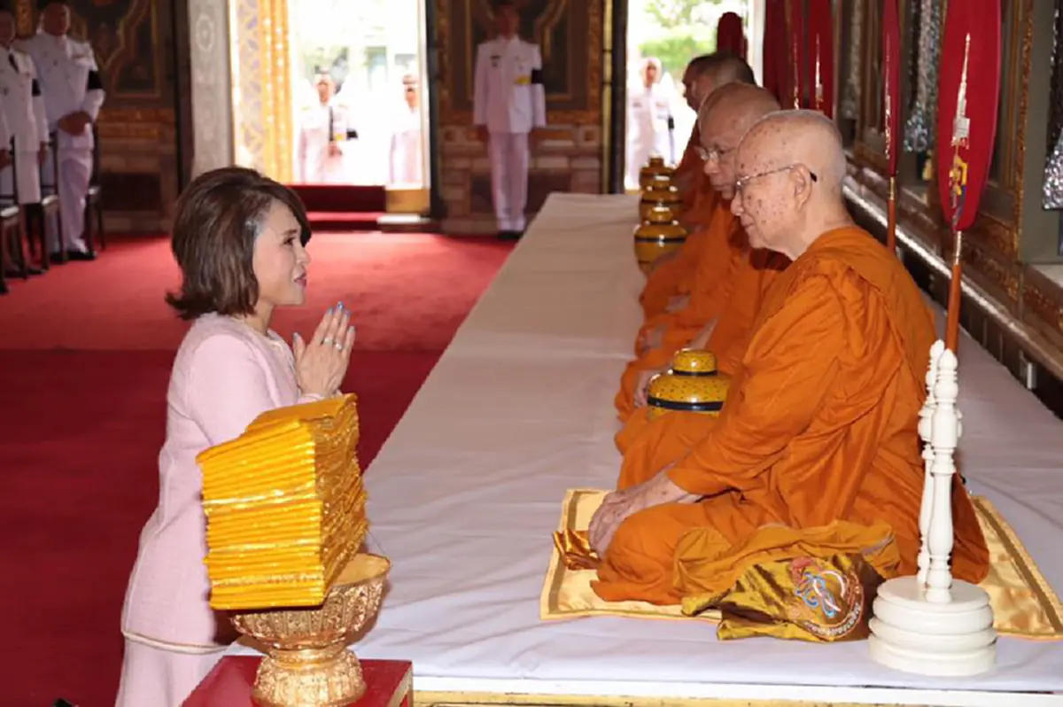 ทูลกระหม่อมหญิงอุบลรัตนราชกัญญา ทรงบำเพ็ญพระกุศลอุทิศพระราชทานแก่คุณพุ่ม เจนเซน พระโอรส เนื่องในวันคล้ายวันเกิด ณ วัดราชบพิธสถิตมหาสีมาราม