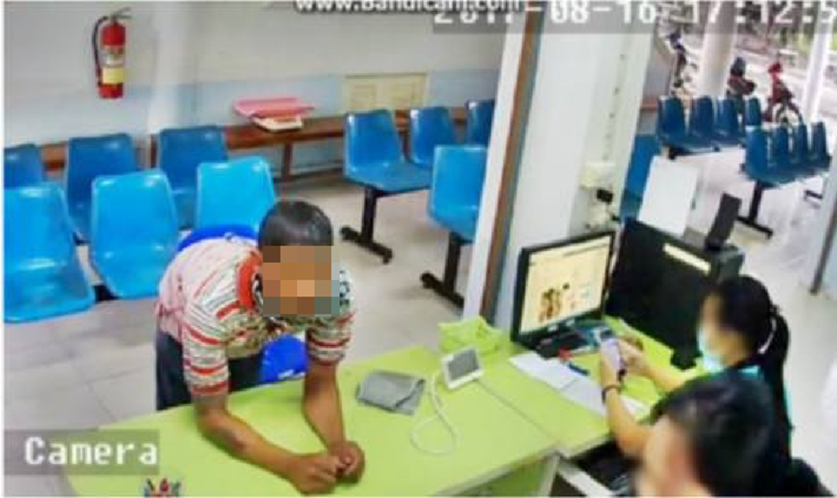 ช่วยพวกเราด้วย!! "2 พยาบาลสาว" รพ.สต.โนนมาลัย ขวัญผวาชายคล้ายคนเมายาบุกป่วน "แทะโลม-ลวนลาม" ไม่เว้นวัน หนักสุดถึงขั้นพกมีดมาขู่?