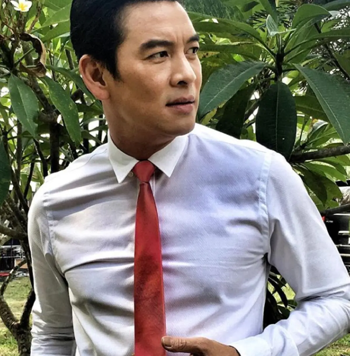 ม้วนเดียวรู้เรื่อง!!! "ชาคริต" ตอบชัด..สาเหตุที่แท้จริง โดนถอดพิธีกรรายการดัง หลังถูกครหาทำงานเสียหาย ทำชาวเน็ตเม้นต์กันรัวๆ!?