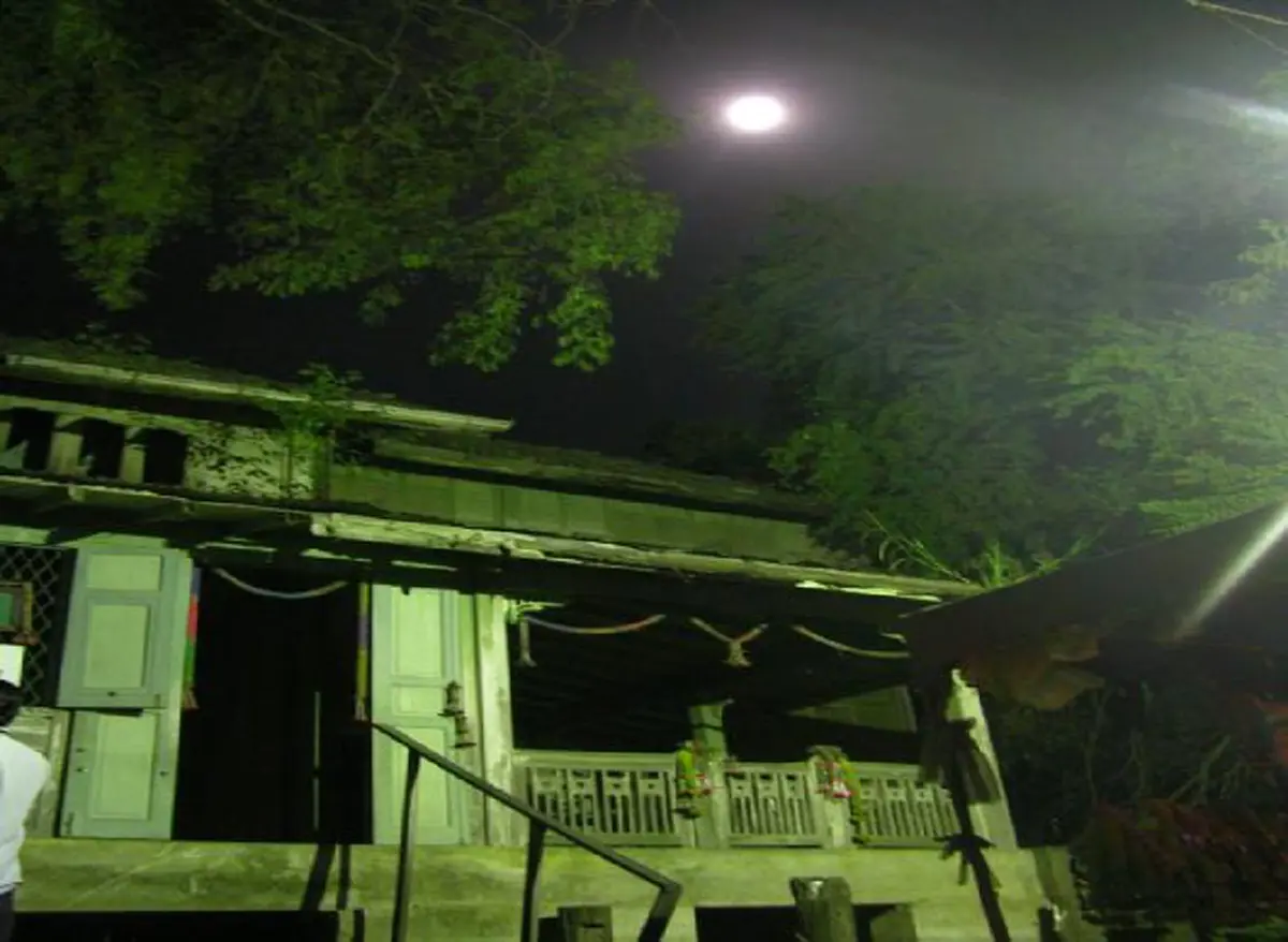 เปิดตำนาน!!! "๕๒ เรื่องผี..ในจังหวัดสงขลา" คำร่ำลือจากปากสู่ปาก!! จากอดีตสู่ปัจจุบัน!! เป็นจริงตามนั้นหรือเปล่า..น่าติดตามดู..