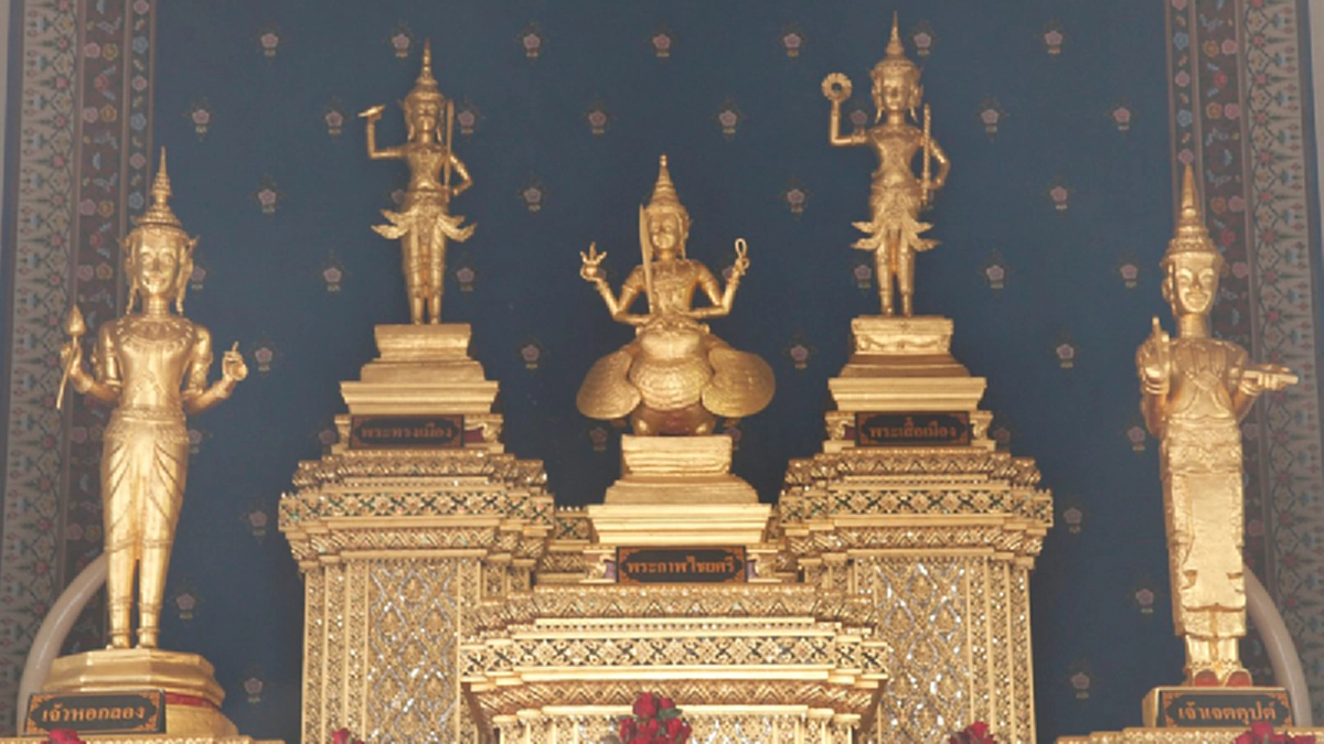 วันนี้...ไปสักการะ ”เสาหลักเมือง” อายุครบ ๒๓๕ ปีของการยก ”เสาหลักเมืองต้นแรก” ในรัชกาลที่ ๑ ภายในศาลหลักเมืองกรุงเทพมหานคร!!!