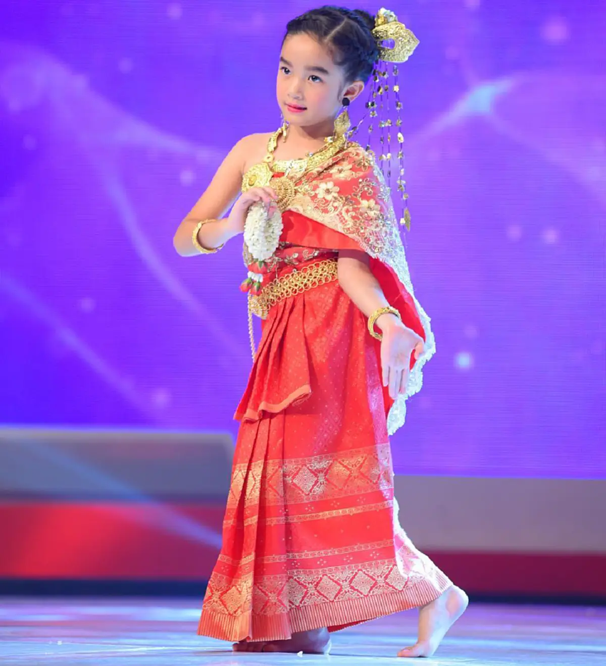 ลูกไม้หล่นไม่ไกลต้น!! ส่องภาพความน่ารัก "น้องณดา" ลูกสาวแม่กบ - พ่อบรู๊ค ยิ่งโตยิ่งฉายแววเหมือนคุณไม่มีผิด #สวยแต่เด็กทั้งคุณแม่คุณลูกเลย