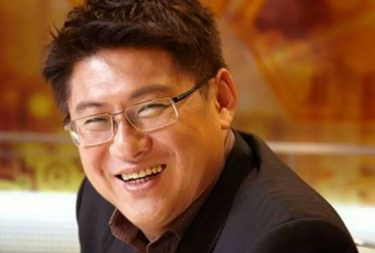 เปิดปูมชีวิต"สรยุทธ์"จากนักเล่าข่าวชื่อดังสู่ผู้ต้องหา- ไร้อิสรภาพ ปมคดีโกงค่าโฆษณา ศาลสั่งจำคุก 13 ปี 4 เดือน