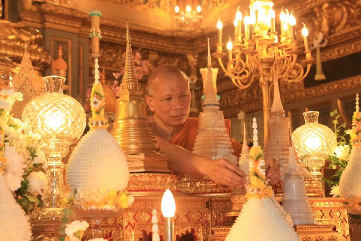 สมเด็จพระสังฆราช ทรงนำสวดคาถาถวายพระกุศลแด่ สมเด็จพระสังฆราชเจ้า องค์ที่ ๑๑ เนื่องในวันคล้ายวันสิ้นพระชนม์ เป็นปีที่ ๘๐ ณ วัดราชบพิธ
