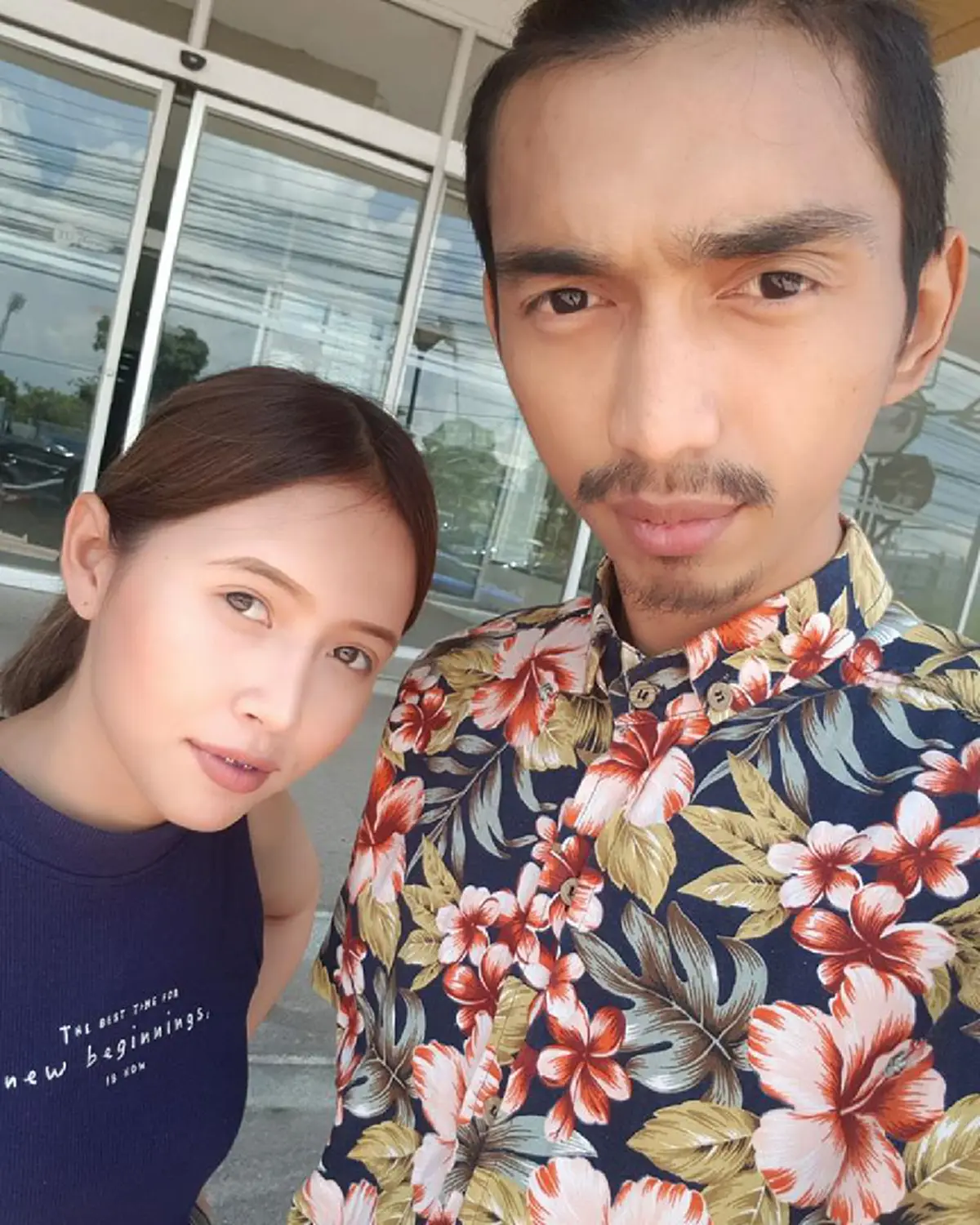 ***เคยเห็นกันหรือยัง !! น้องสาวแท้ๆ "ถั่วงอก ซูเปอร์หม่ำ" สวยระดับพริตตี้ ไม่บอกไม่รู้เลยว่าเป็นพี่น้องกันจริงๆ !?