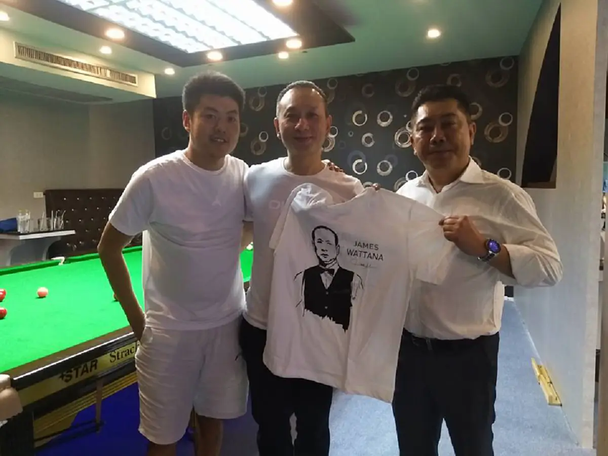 ประเด็นร้อนโลกออนไลน์!! “ต๋อง ศิษย์ฉ่อย”ออกโรงชี้เเจง..กรณีภาพสาวสวยโต๊ะสนุกเกอร์..เเชร์ว่อนเน็ต!!พาคิดกันเลยเถิด..ส่อเเอบเเฝง??(รายละเอียด)