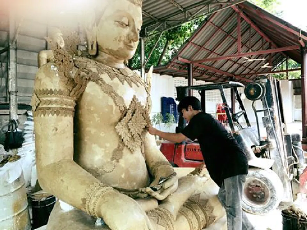 อานิสงส์เต็มๆ สร้างพระพุทธรูปถือเป็นบุญใหญ่ ตายไปเกิดเป็นเทวดาแน่นอน!!... ขอเชิญชวนสาธุชนร่วมสร้าง "สมเด็จองค์ปฐมทรงเครื่องจักรพรรดิ"