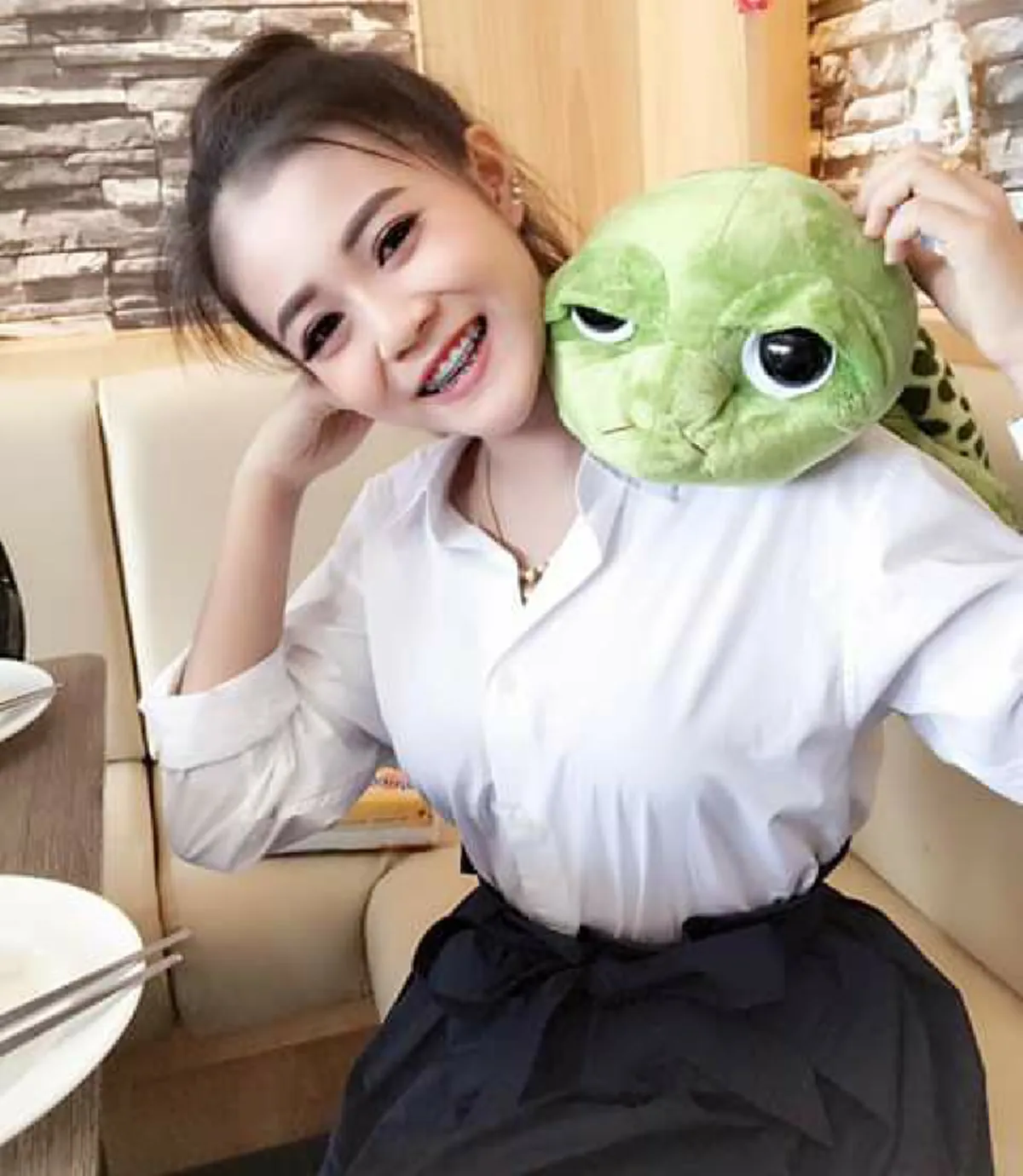 **ลำไย ไหระเบิด !!! เปิดคลิปวินาที "ลำไย ไหทองคำ" เหวี่ยงแฟนคลับหน้าเวที ! บอกเลยงานนี้โกรธจริงไม่มีสแตนอินนะจ๊ะ ! (คลิป)