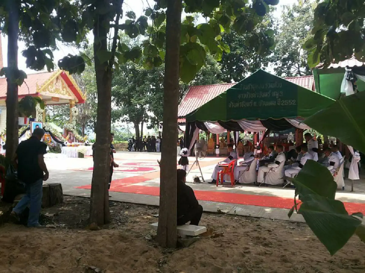 สุดกลั้นน้ำตา!!! เปิดคำสัญญา "น้องตังโอ๋" ถึง "พ่อต้น" ทหารผู้กล้า ในวันสุดท้าย พระราชทานเพลิงศพ ร.ท.ธเนตร พุทโท!!!