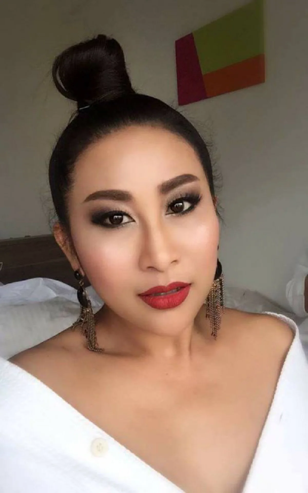 (ชมคลิป)  หวิดสิ้นชื่อ!!  “ลาล่า อาร์สยาม”  ขับรถตามจีพีเอสอยู่ดีๆ แต่ดันเจอเหตุการณ์ไม่คาดฝัน ถึงขั้นถูกขู่ยิงทิ้ง ข้างทาง