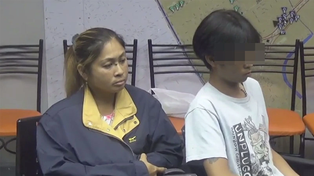 เจอได้ คนละกระบอก !!! "ตำรวจ" ขอท้า "ปืน"ถุยน้ำลาย+ท้าตำรวจต่อย มาหาผมนี่....งัดโชว์ให้เห็นเต็มๆตา มาสิมาเจอกัน! (มีคลิป)