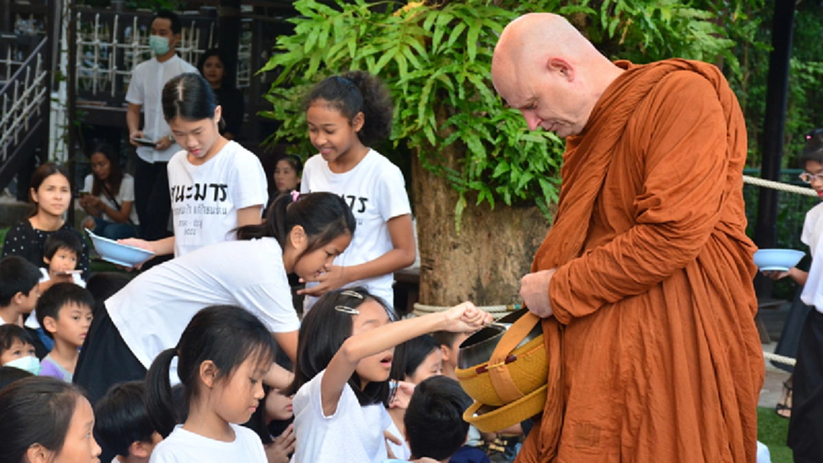 การให้โอกาสผู้สูงอายุทำบุญทำกุศล และอนุโมทนาในความดีที่ได้ทำไว้คือการช่วยสุขภาพจิตของผู้สูงอายุที่สำคัญดุจการตอบแทนบุญคุณพ่อแม่!!! 