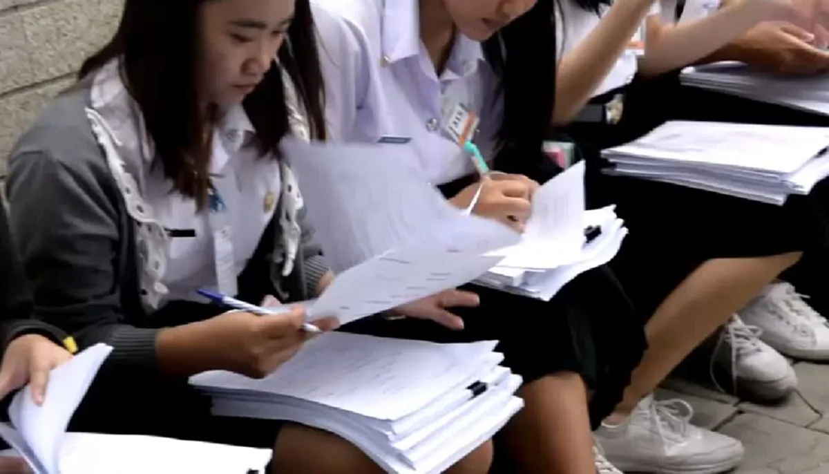 ลอยแพ 60 นศ.พยาบาล! ม.ดังหลอกจ่ายค่าเรียนฟรี สภาการพยาบาลไม่รับรองหลักสูตร (คลิป)