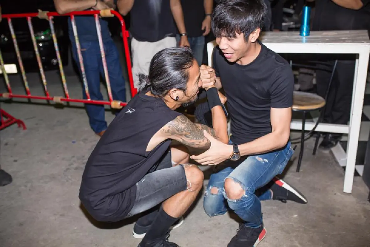 ก้อง ห้วยไร่  ตั้งใจวิ่ง ก้าวคนละก้าว กับ ตูน บอดี้สแลม ไม่สนหากใครมองทำดีเอาหน้า