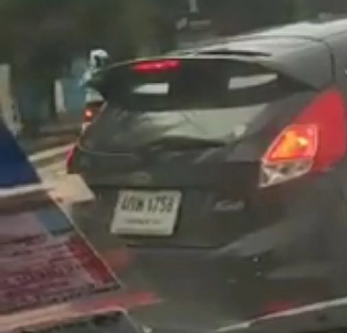 คิดว่าถ่อยเเล้วเท่??!! กำเนิดใหม่.."วัยรุ่น"โคตรซ่า!! เก่งเเต่กับผู้หญิง!!โดดถีบรถ..กระทืบหลังคา!!..ได้ดังสมใจอยากเเน่นอน"ไอ้น้อง" (ชมคลิป)