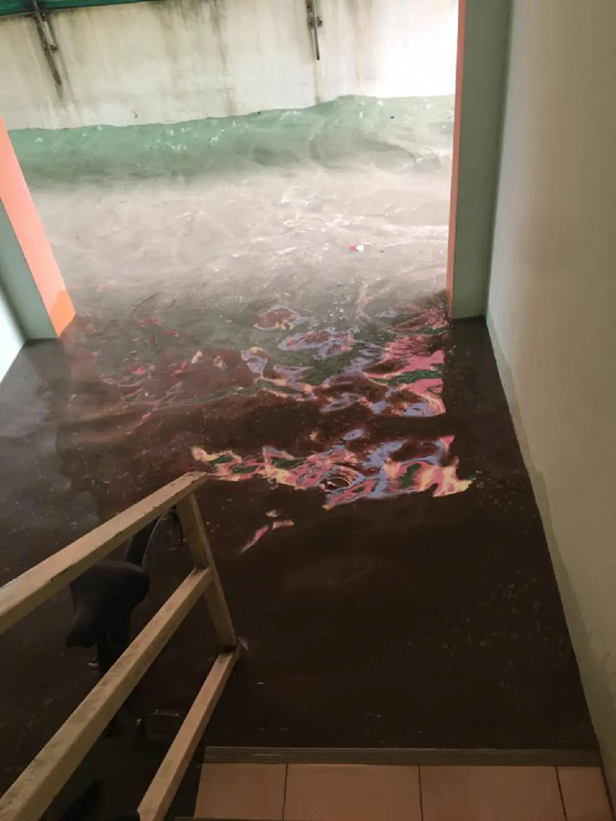 ศรีราชา อ่วม น้ำป่าไหลหลากหนักมาก ขอให้ปชช.คอยระมัดระวัง(คลิป)