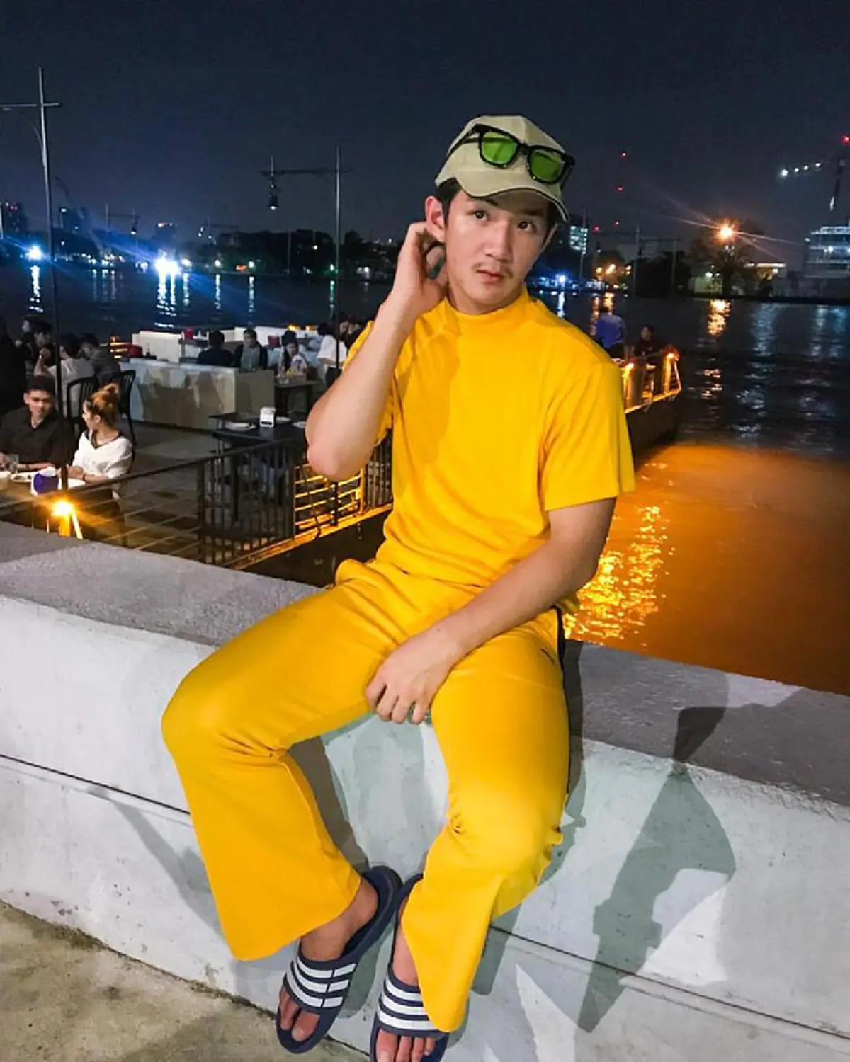 #งานนี้สาวๆต้องร้องกรี๊ดดด!! เปิดวาร์ป “น้องดรีม” อาสาจับงู หน้าตาดี โปร์ไฟล์ไม่ธรรมดา เรียกได้ว่า หล่อ ลำ มาก !! (ชมคลิป)