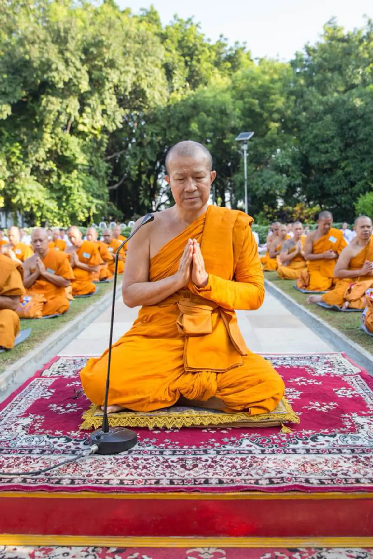 พิธีบำเพ็ญกุศลเพื่อถวายเป็นพระราชกุศล ครบ ๑ ปี วันสวรรคตของในหลวงรัชกาลที่ ๙  ที่วัดไทยกุสินาราเฉลิมราชย์ ณ แดนพุทธภูมิ ประเทศอินเดีย