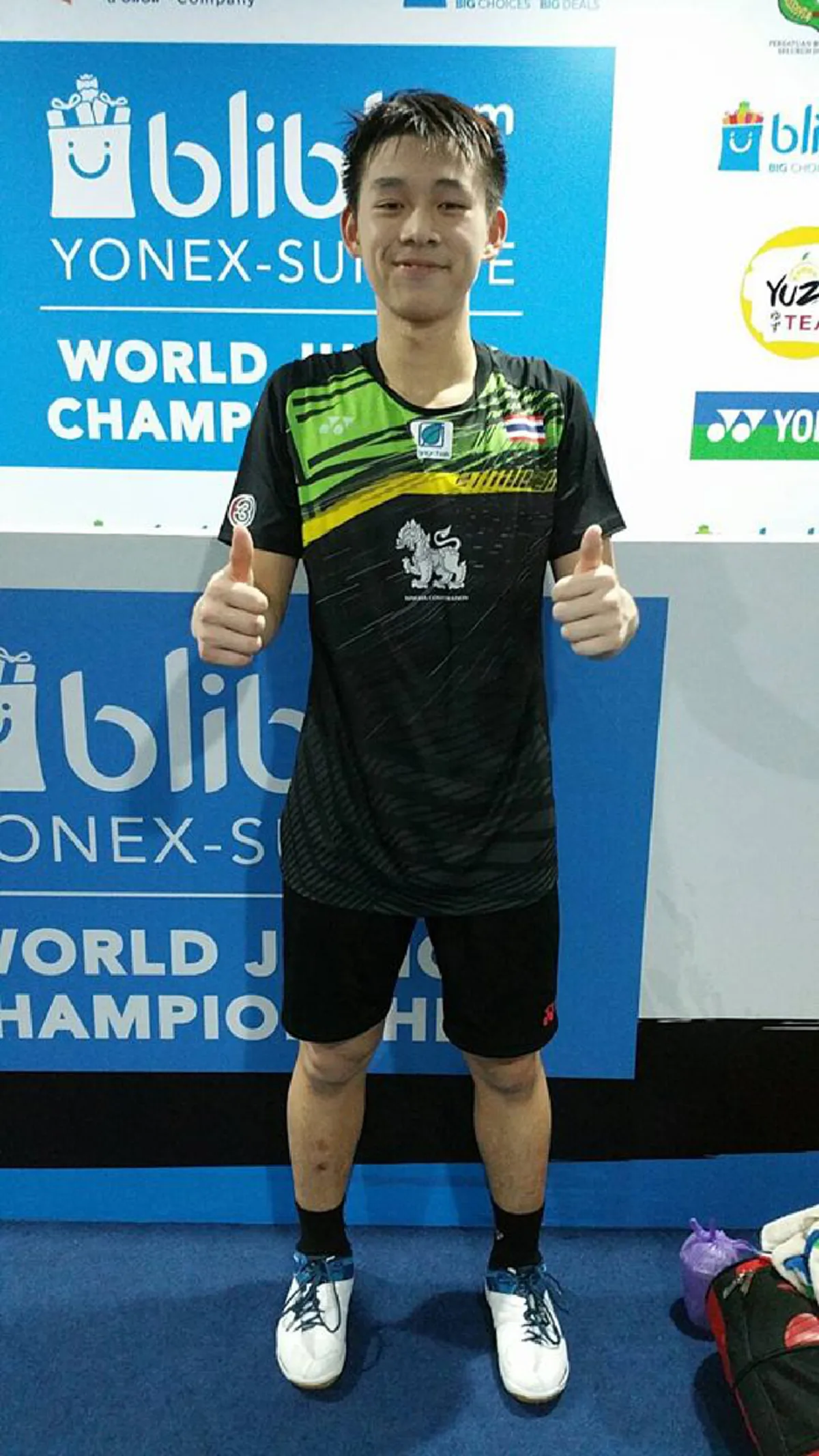 เขียนประวัติศาสตร์หน้าใหม่!! ทำความรู้จัก "วิว กุลวุฒิ"ขนไก่ดาวรุ่งวัย16ปี...กับโอกาสอันยิ่งใหญ่ตามรอย"น้องเมย์"กวาดเเชมป์เยาวชนโลก3ปีซ้อน??