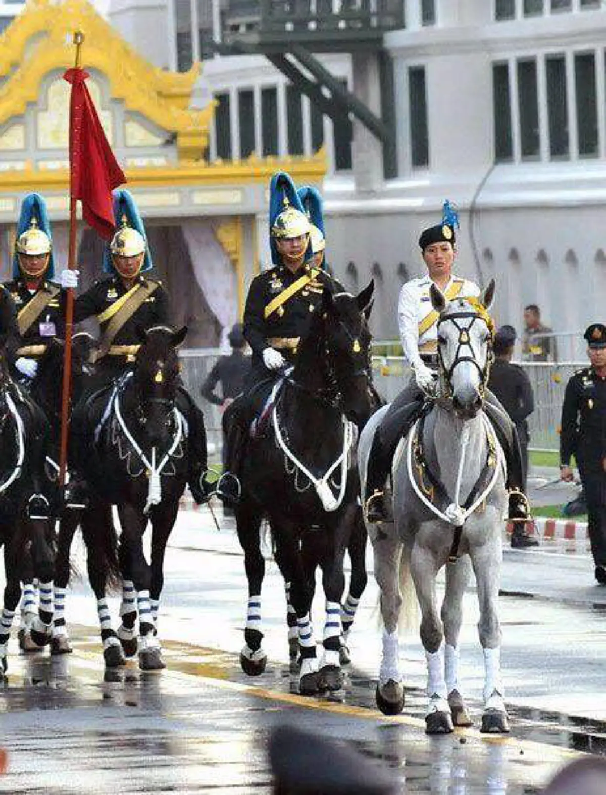 "พระองค์หญิง" ทรงร่วมซ้อมริ้วขบวนพระบรมราชอิสริยยศที่6 ...ฮือฮา!!ฝนหยุดตก..เมื่อขณะที่ทรงม้าเสด็จฯออก..(ภาพ)