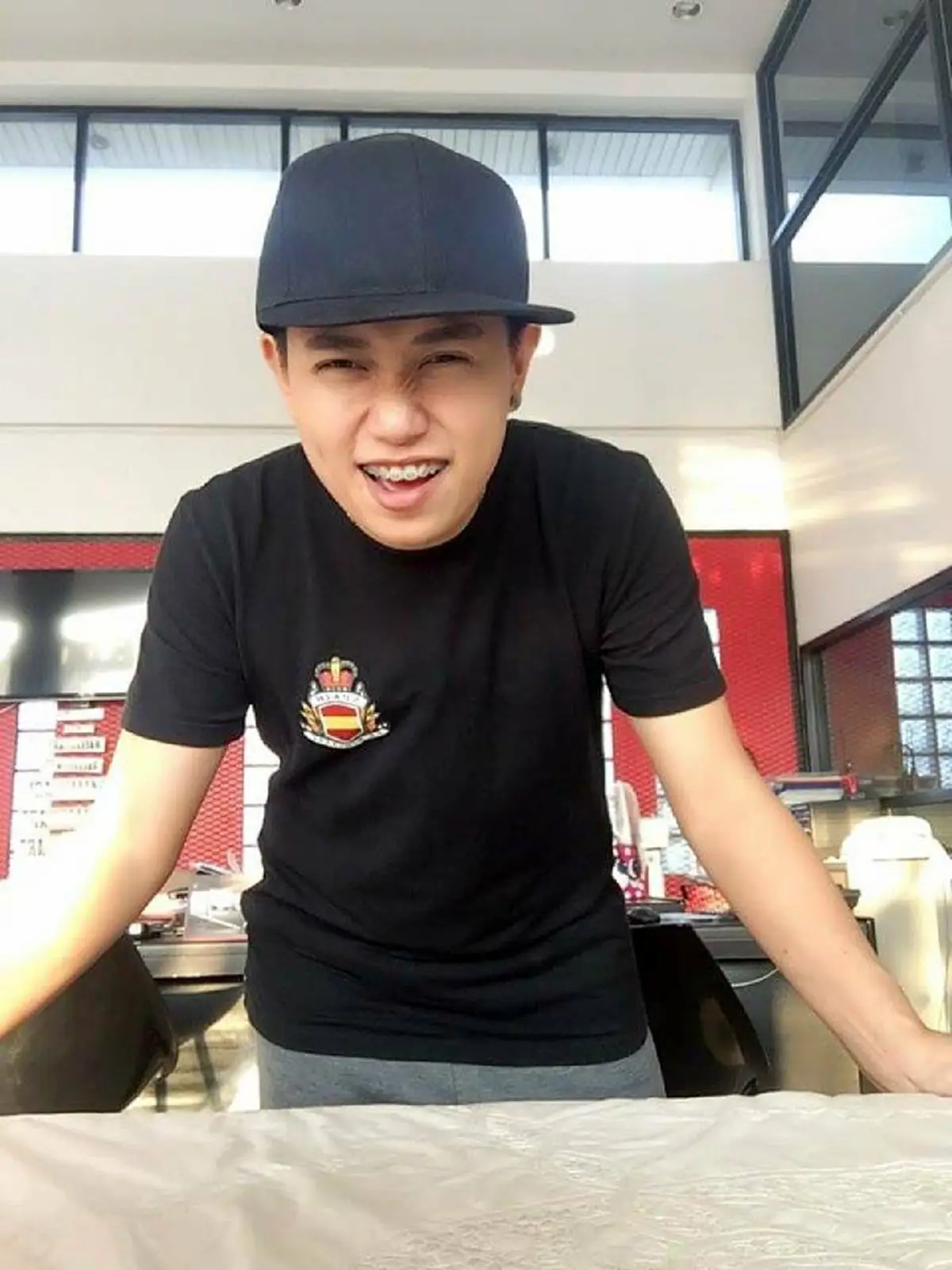 อุทาหรณ์เตือนใจคนซื้อรถ!! เหยื่อร้องถูกเซลล์ขายรถของโชว์รูมดัง เชิดเงินหนีกว่า 7 หมื่นบาทแถมปิดกั้นทุกช่องทางการติดต่อ