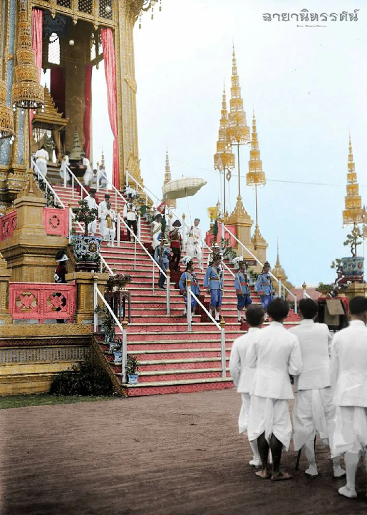 พระราชพิธีกรุงสยาม!! เปิดธรรมเนียมโบราณ "เผาจริง-เผาหลอก" ในพระราชพิธีถวายพระเพลิงพระบรมศพฯ พระมหากษัตริย์ในอดีต ที่หลายคนไม่เคยรู้มาก่อน !!