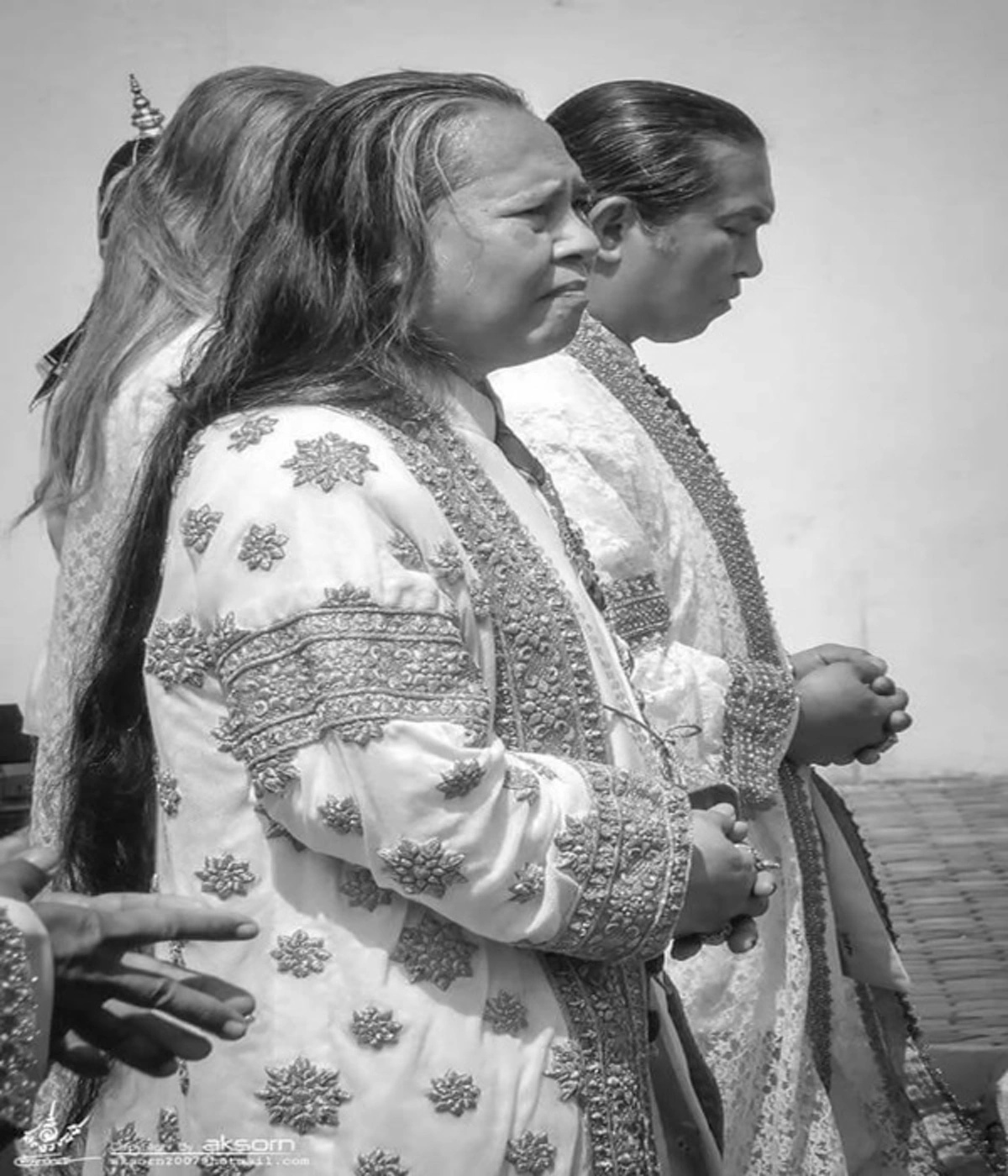 แสดงความรู้สึกเศร้าโศกอาลัย!!! เปิดความหมาย "พราหมณ์สยายผม" ภาพที่คนไทยไม่อยากให้เกิดขึ้นในประเทศ