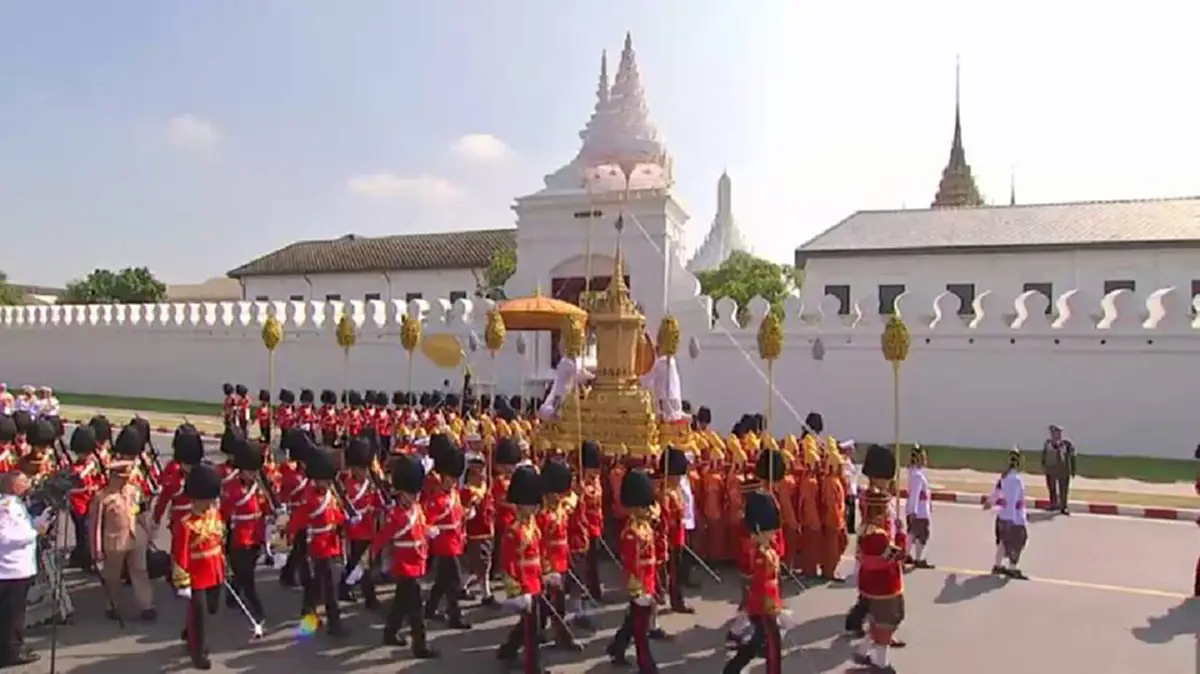 แสดงความรู้สึกเศร้าโศกอาลัย!!! เปิดความหมาย "พราหมณ์สยายผม" ภาพที่คนไทยไม่อยากให้เกิดขึ้นในประเทศ