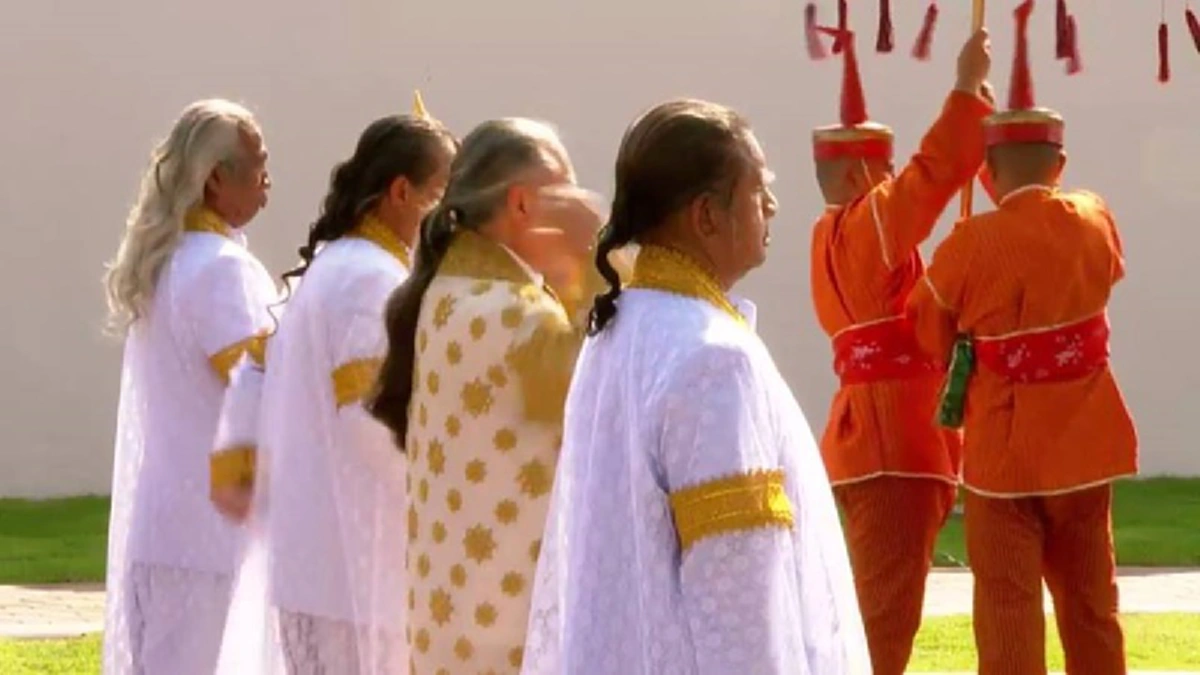 แสดงความรู้สึกเศร้าโศกอาลัย!!! เปิดความหมาย "พราหมณ์สยายผม" ภาพที่คนไทยไม่อยากให้เกิดขึ้นในประเทศ