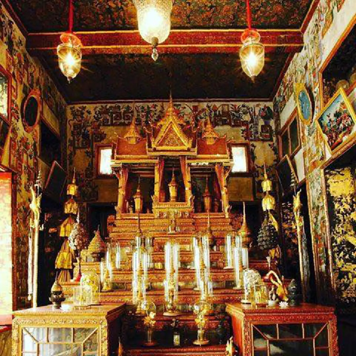 น้อยคนจะรู้!! เหตุผลที่ต้องอัญเชิญพระบรมอัฐิและพระอัฐิของราชวงศ์จักรีขึ้นยังพระวิมาน เผย..ความหลังอันแสนเจ็บปวด เมื่อครั้งกรุงศรีอยุธยาแตก!!