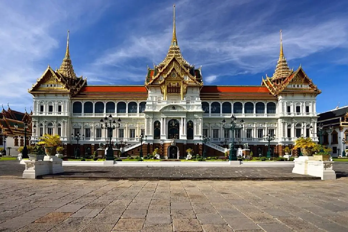 น้อยคนจะรู้!! เหตุผลที่ต้องอัญเชิญพระบรมอัฐิและพระอัฐิของราชวงศ์จักรีขึ้นยังพระวิมาน เผย..ความหลังอันแสนเจ็บปวด เมื่อครั้งกรุงศรีอยุธยาแตก!!