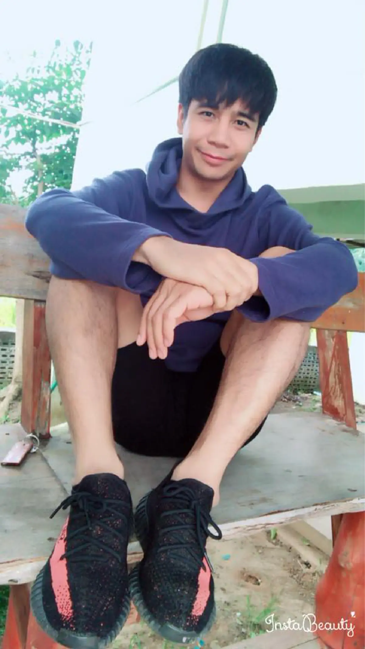 เจอแบบนี้ทำไงดี !! "ก้อง ห้วยไร่"  กินหมูปิ้งเกือบหมดไม้ แต่ดันไปเจอสิ่งแปลกปลอม  ก่อนจะวิเคราะห์ดูอย่างถี่ถ้วน ก็ทำชาวเน็ตถึงกับฮาลั่น?? 