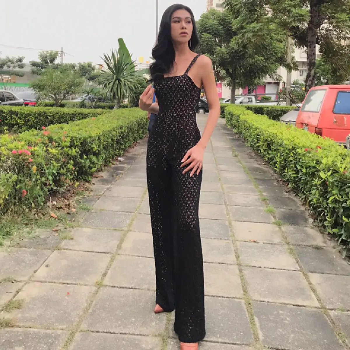 ทำแบบนี้กับลูกค้าได้อย่างไร !!  "กะเทยสาว" ปรี๊ดแตก อัดคลิปแฉ ขึ้นแท็กซี่ โดนโชว์เฟอร์พูดแบบนี้ แถมแสดงกริยาสุดต่ำ เล่นเอาผวาไม่กล้าขึ้นอีกเ