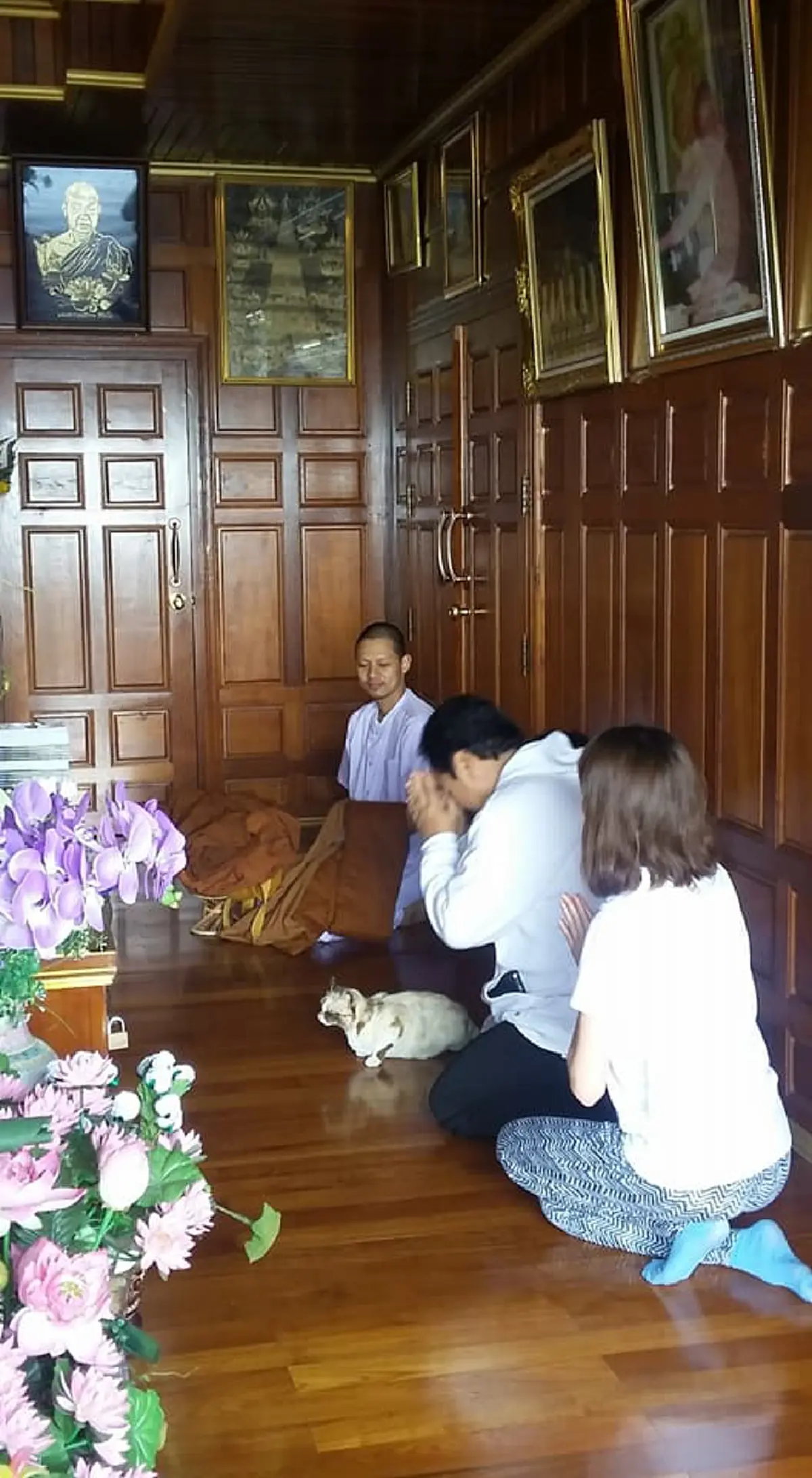 พีคทั้งนั้น!! ส่องคอมเมนต์สุดมโน ของเหล่าแฟนคลับ เมื่อแพตตี้ลงรูปไปกราบหลวงพี่แดน #งานมโนก็มา