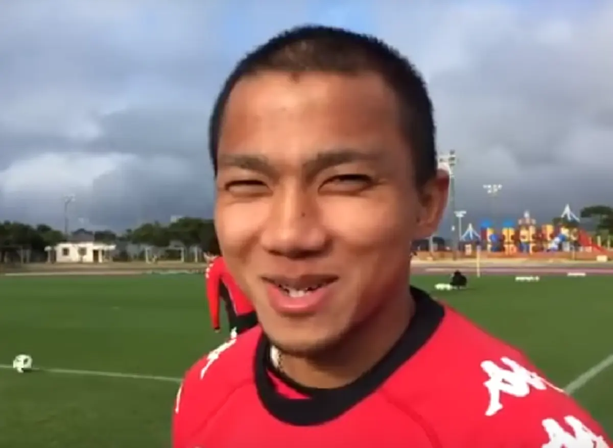 หน้าที่ต้องมาก่อนเสมอ!!! อัพเดทชีวิตล่าสุด "เจ ชนาธิป" หลังเลิก "เมย์" วันนี้เริ่มมีรอยยิ้ม ร้องเพลงญี่ปุ่นก่อนลงซ้อมบอล สำเนียงเจแปนชัดเป๊ะ