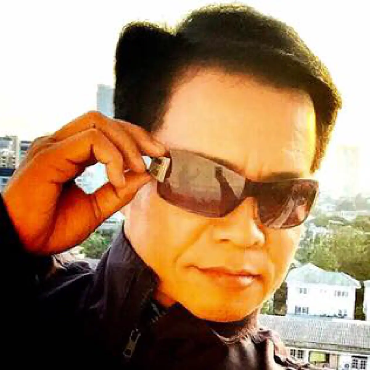 "มนต์สิทธิ์ คำสร้อย" ใบ้เลขเด็ดแฟนคลับ งวด 16 ธ.ค. เด่น 9 เด่น 6