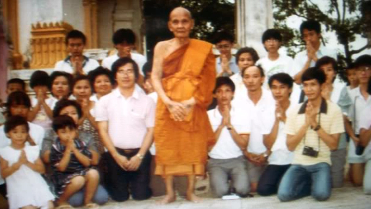 “กินก็ตาย ไม่กินก็ตาย” ปริศนาธรรมที่หลวงปู่ดู่ตอบแก่ลูกศิษย์จนใครใครต้องแอบยิ้มกันทำไมถึงเป็นเช่นนั้น