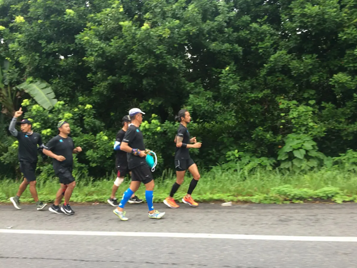 "ทหารยอมใจ" "ตูน บอดี้สแลม" ใช้เส้นทาง ตาเนาะปูเต๊ะ ที่เป็น RED ZONE ของบันนังสตาอย่างไม่เกรงกลัวใดๆ (คลิป)