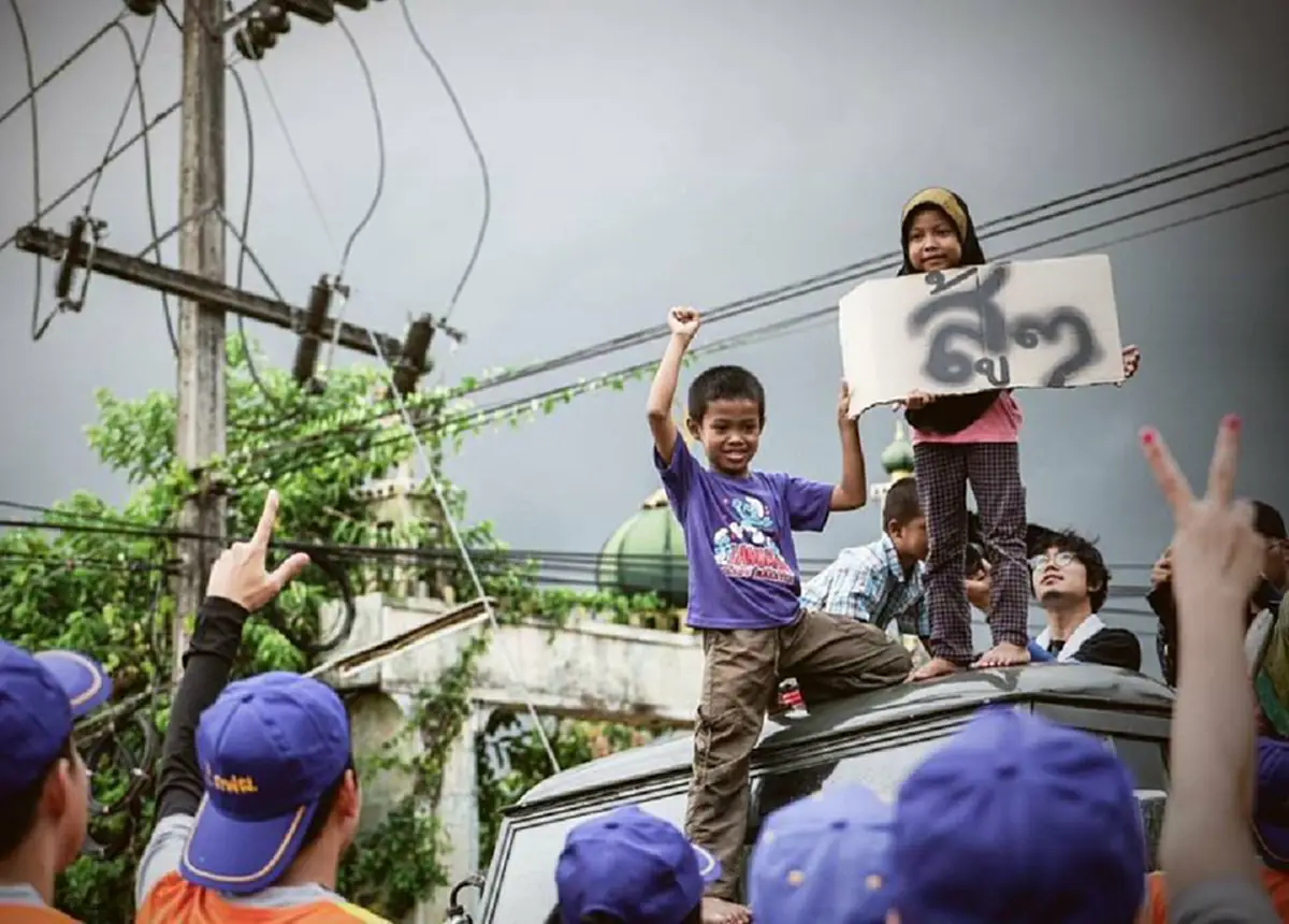 เศรษฐี เมืองนคร หลั่งน้ำตา เหตุใดที่นำเงิน 16 ล้านมอบให้ “พี่ตูน” ฟังแล้วถึงกับน้ำตาไหล เสนอ ถึงนครศรีฯ “พี่ตูน” หยุดพัก ชาวนครฯ จะวิ่งแทน