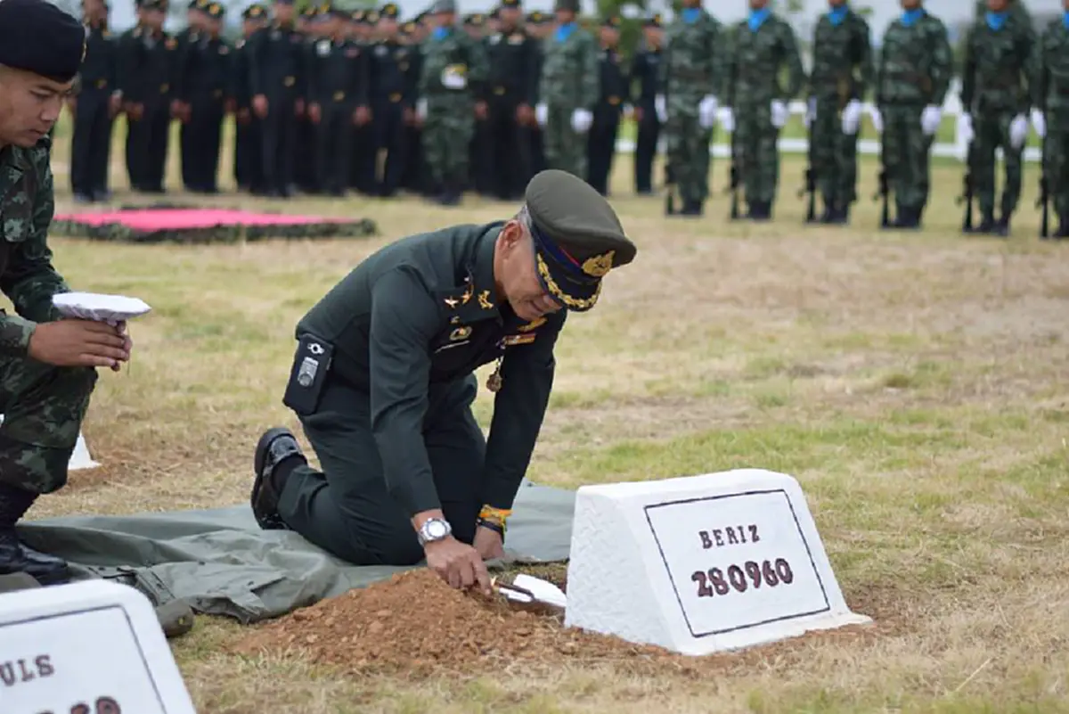 เกียรติยศศักดิ์ศรีที่ไม่แพ้มนุษย์ !!! เปิดภาพ"พิธีอำลาสุนัขทหารไทย" อีกหนึ่งผู้อยู่เบื้องหลังถวายการรักษาความปลอดภัยในพระราชพิธีต่างๆ